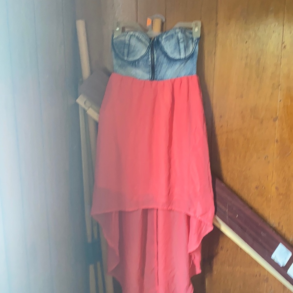 Strapless dress